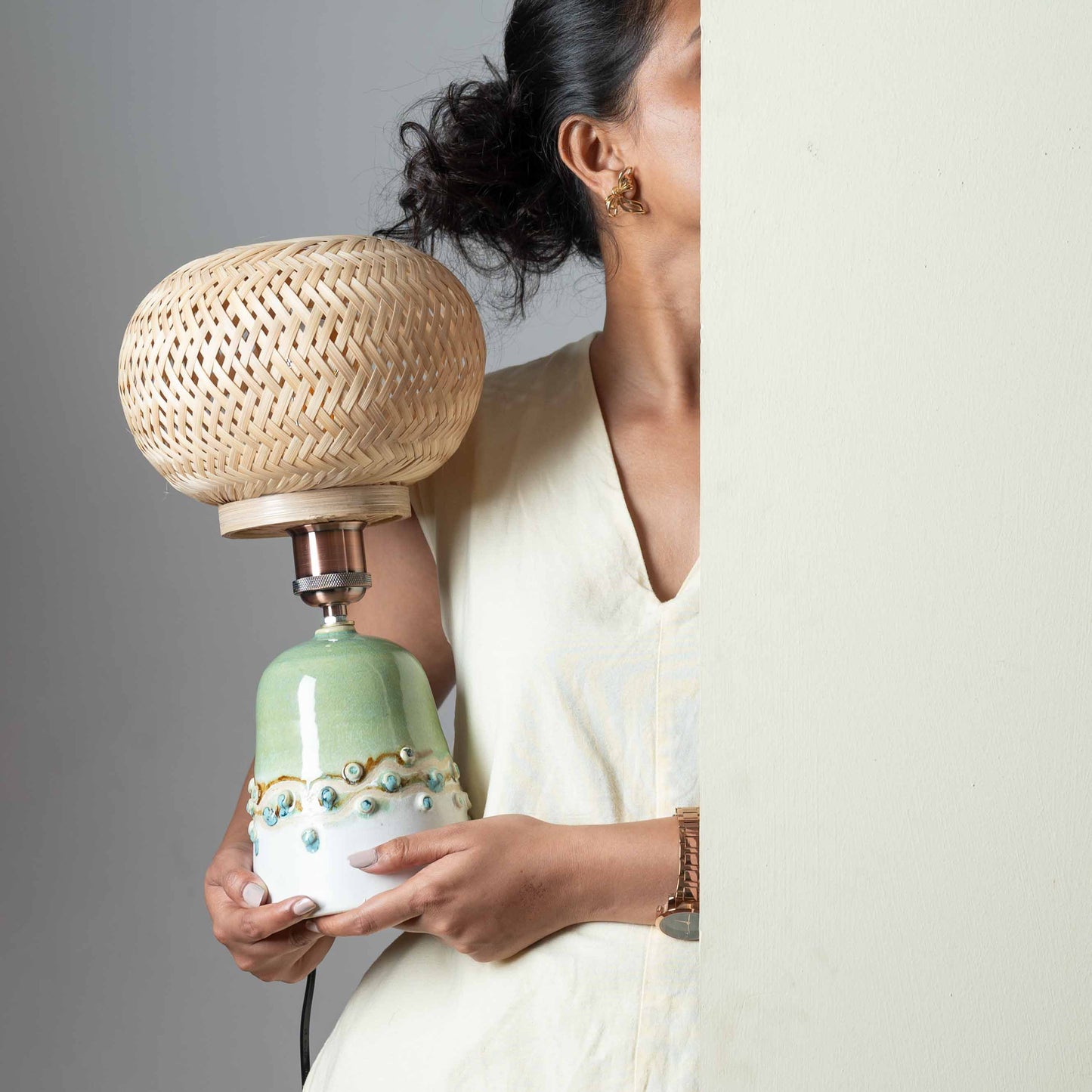 Sravantī Laghu Table Lamp