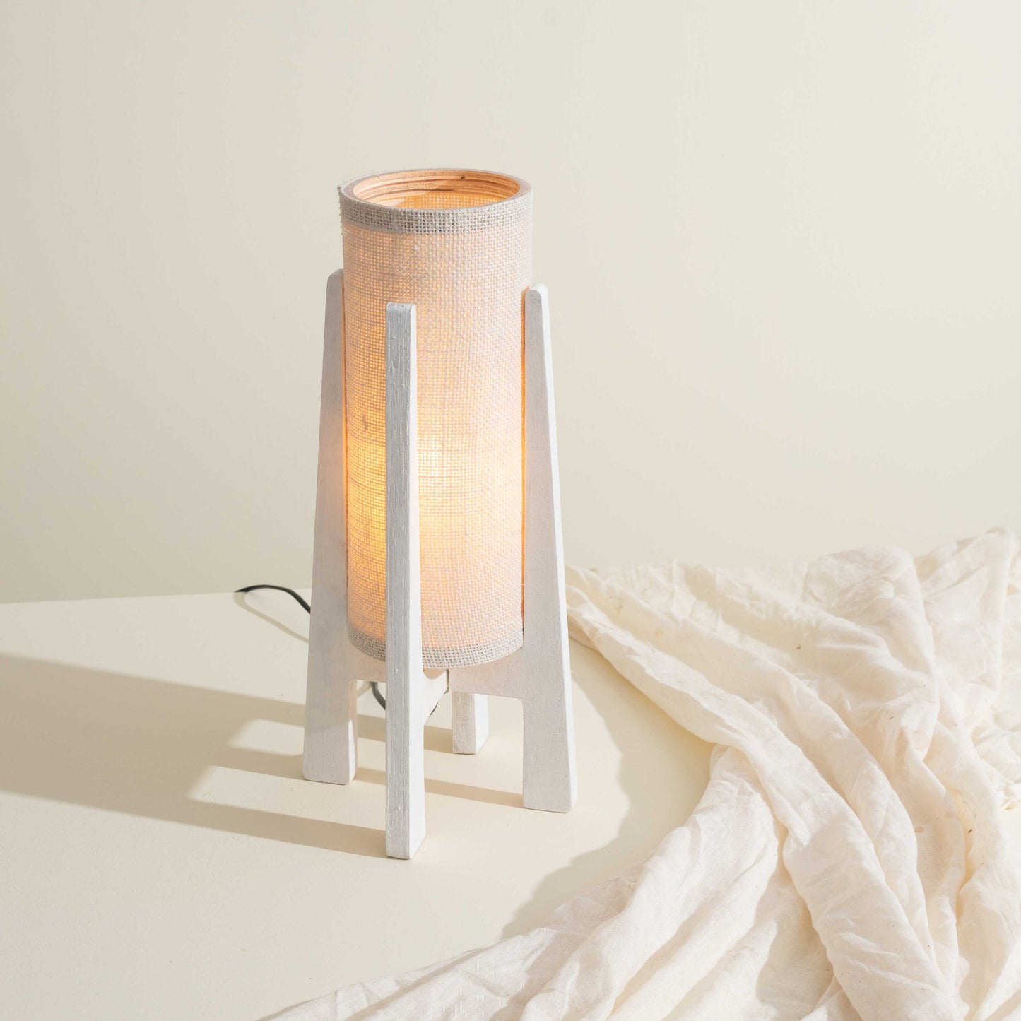 Dharā Table Lamp
