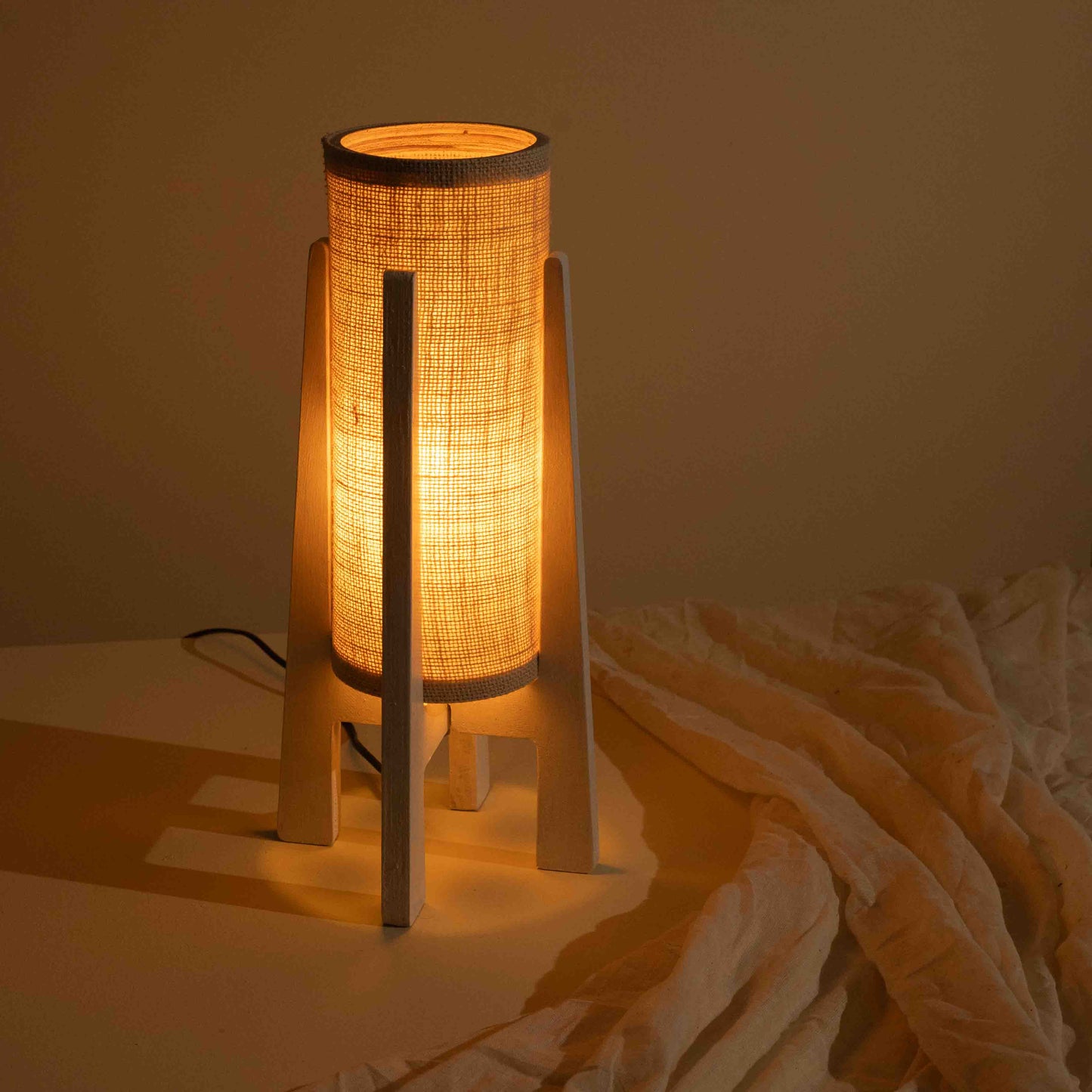 Dharā Table Lamp