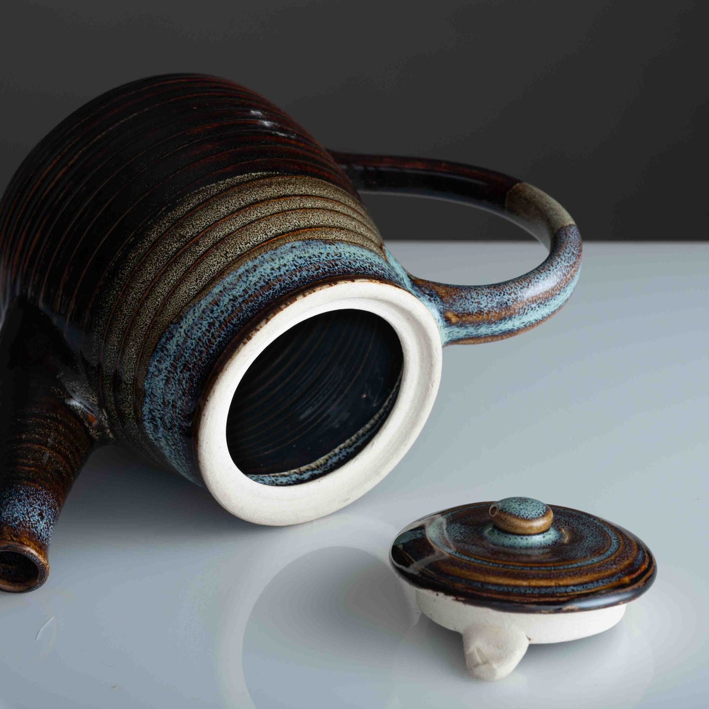 Vrakna Tea Set