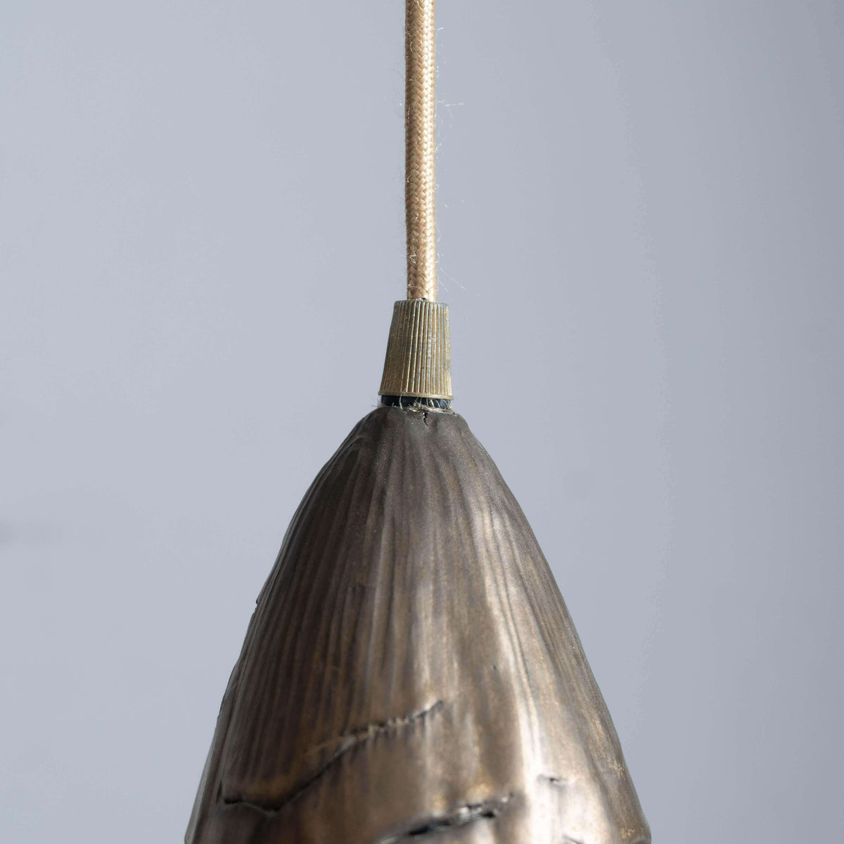 Hiraṇya-kūlāya Pendant Lamp