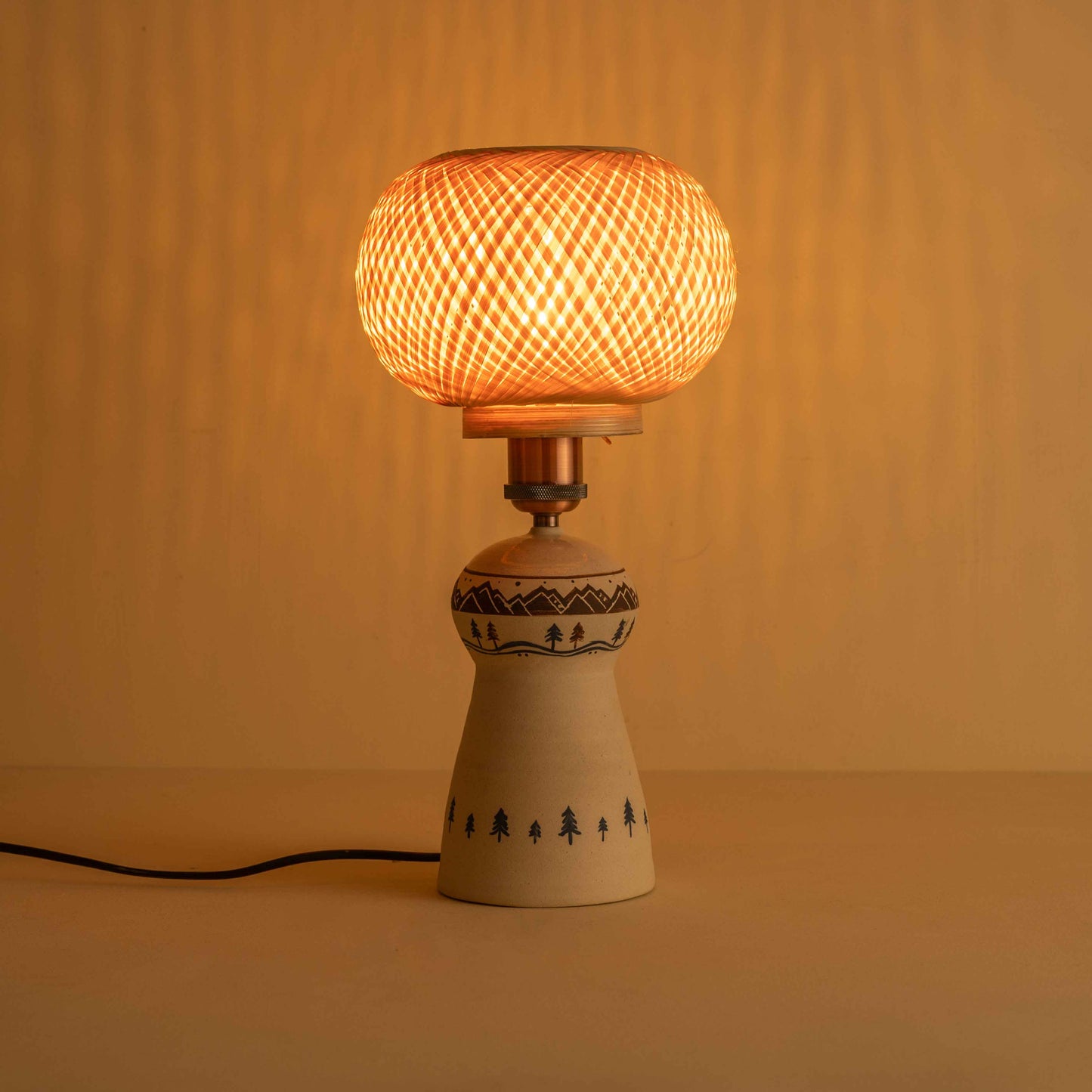 Śikhara Table Lamp