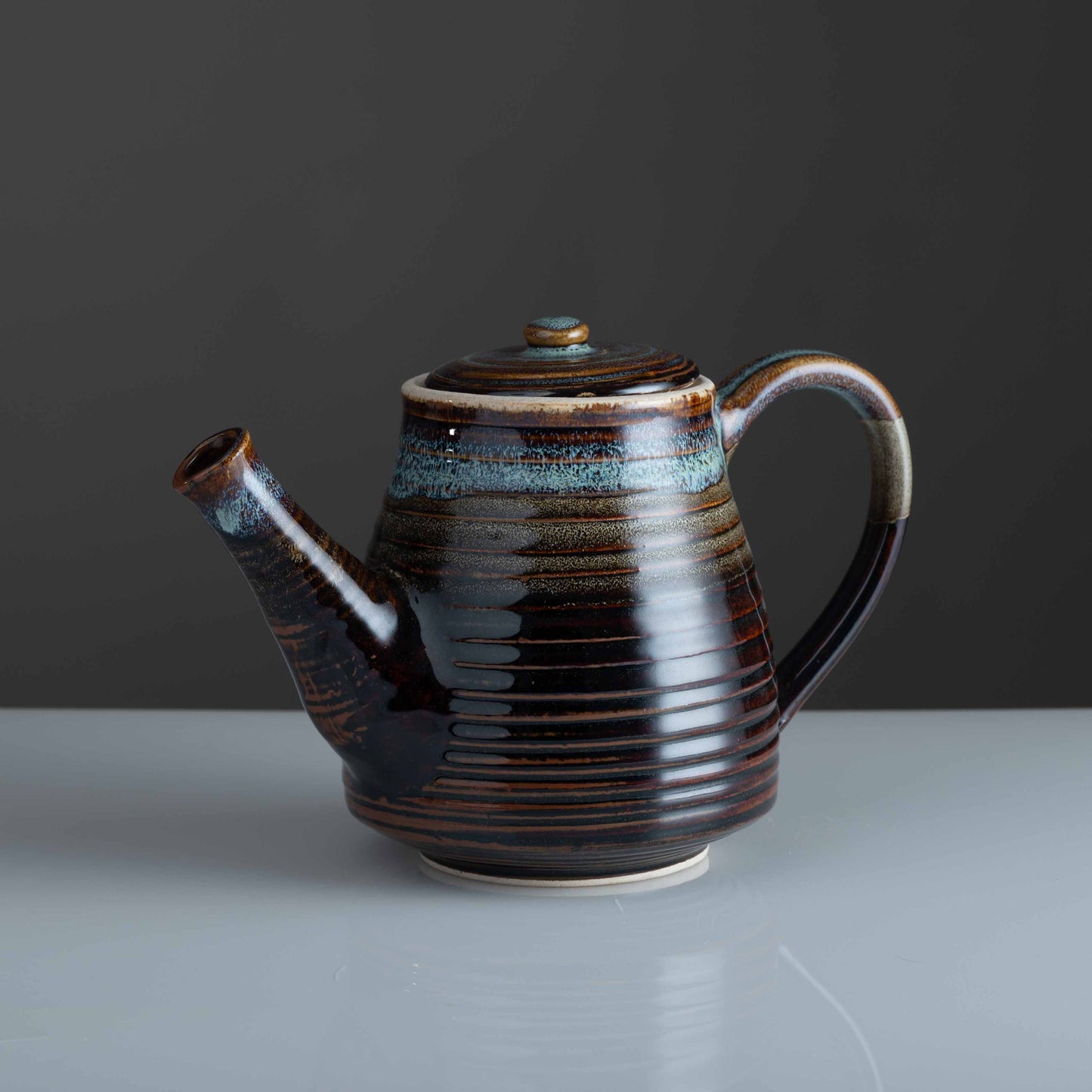 Vrakna Tea Set
