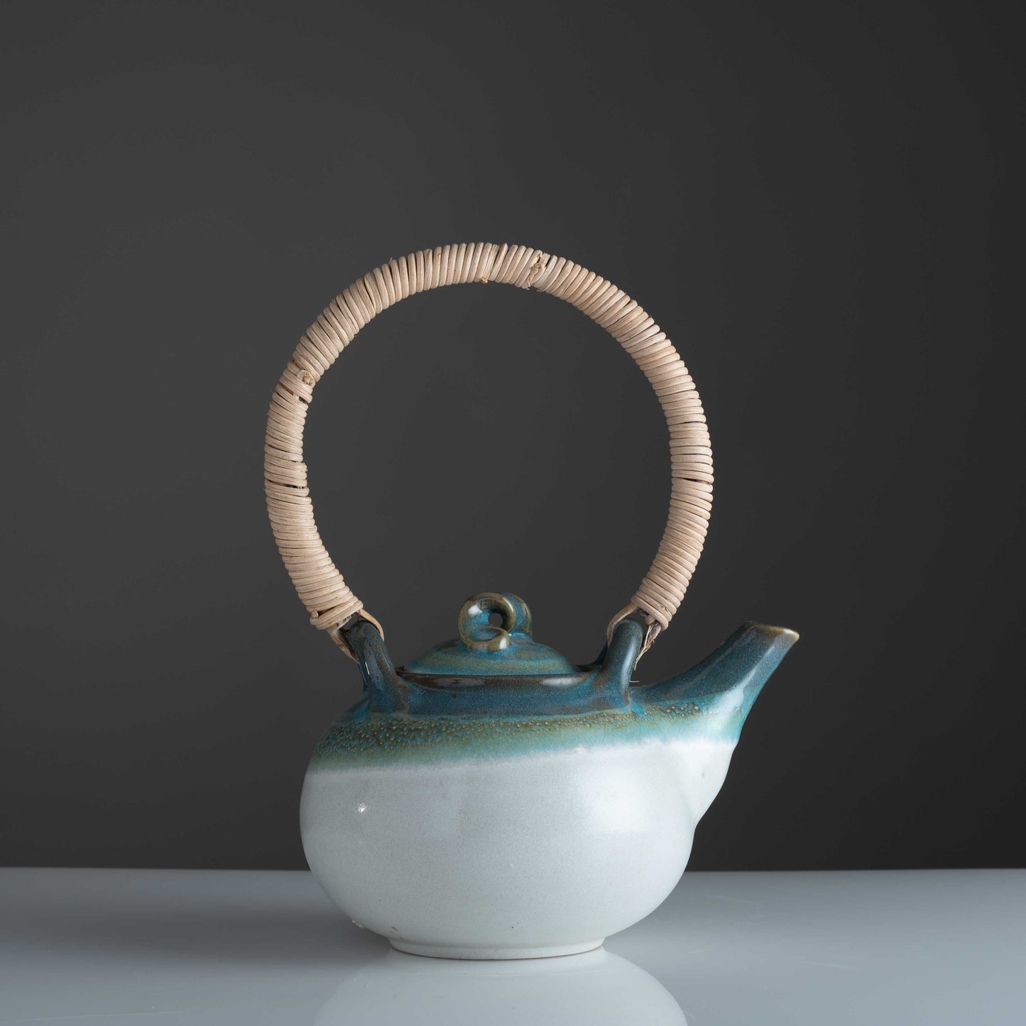 Kari Ispa Tea Set