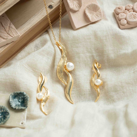 Brass Pendant & Earrings Set