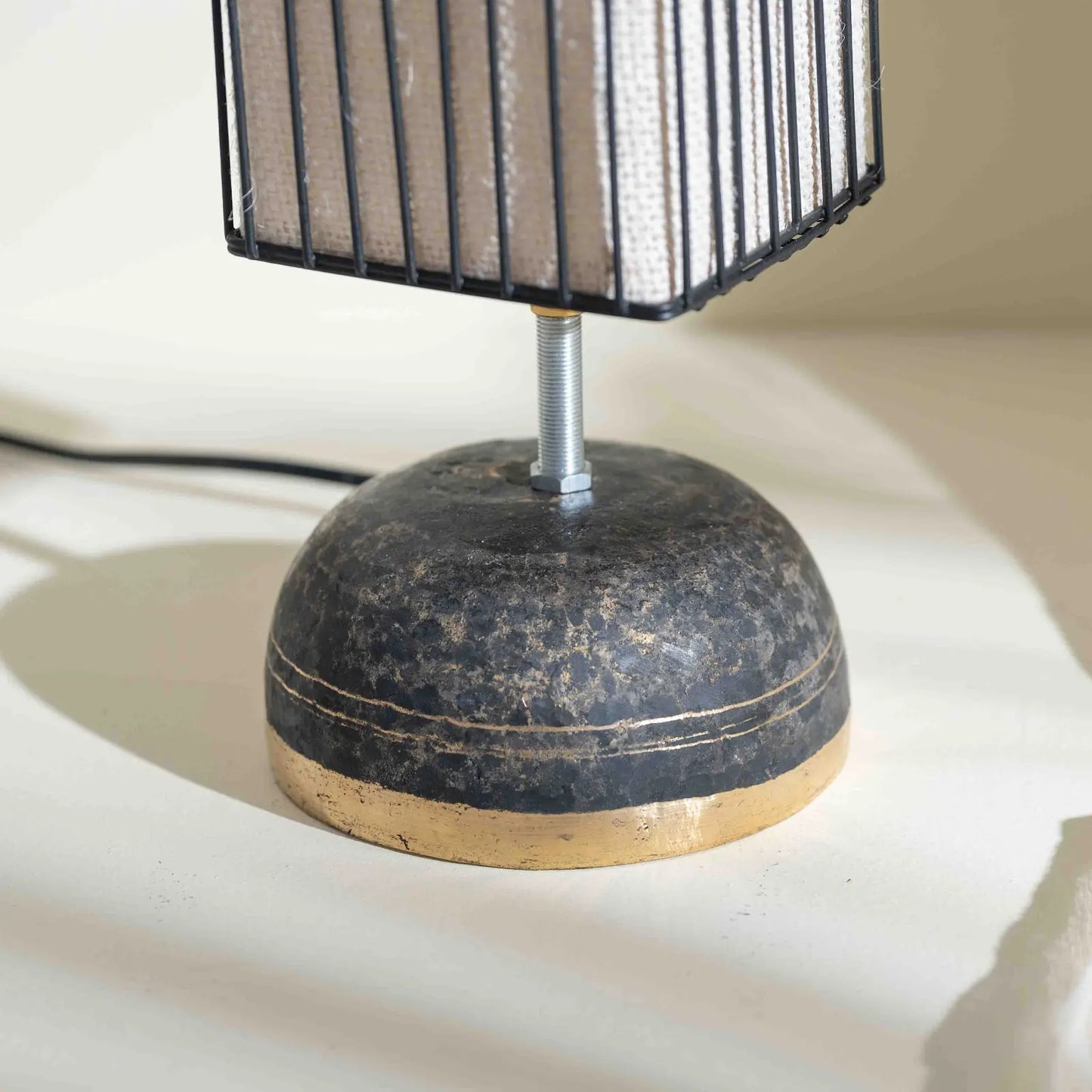 Prakasa Sutra Table Lamp