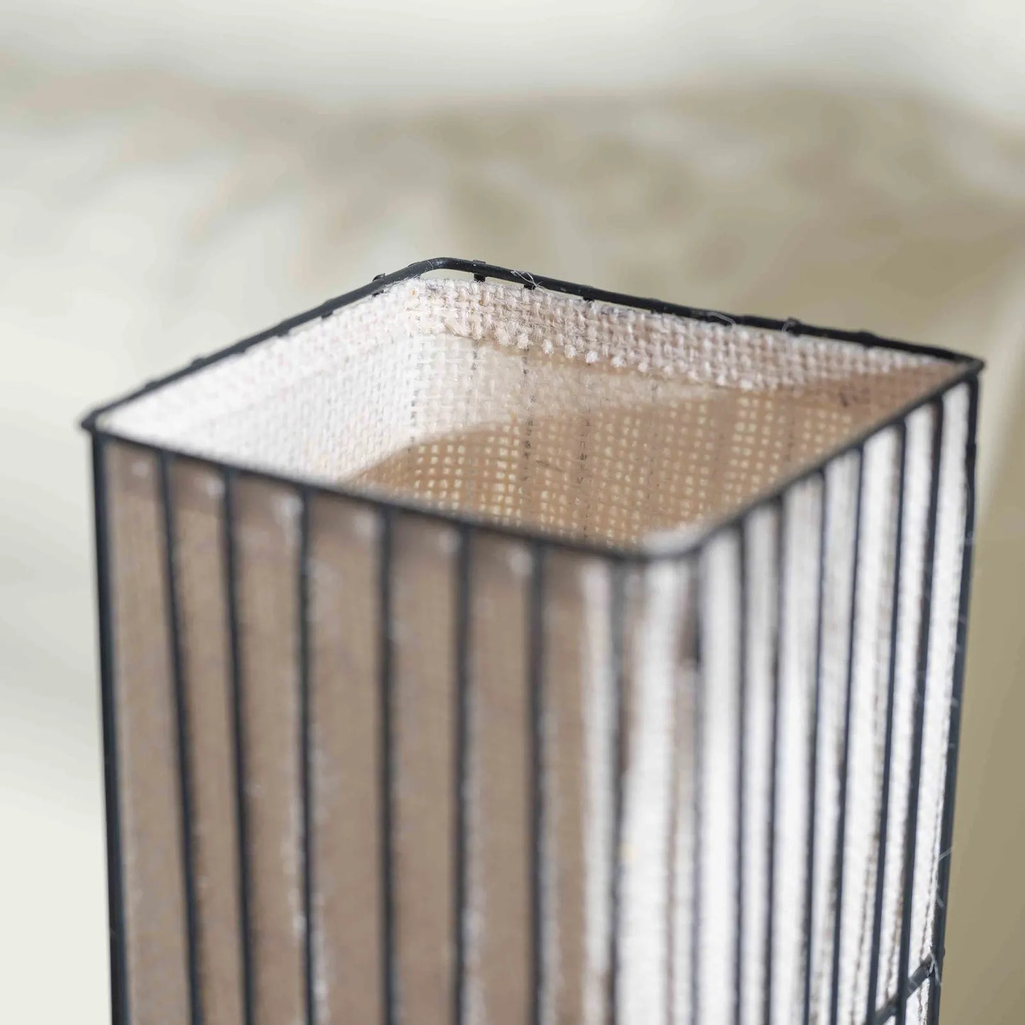 Prakasa Sutra Table Lamp