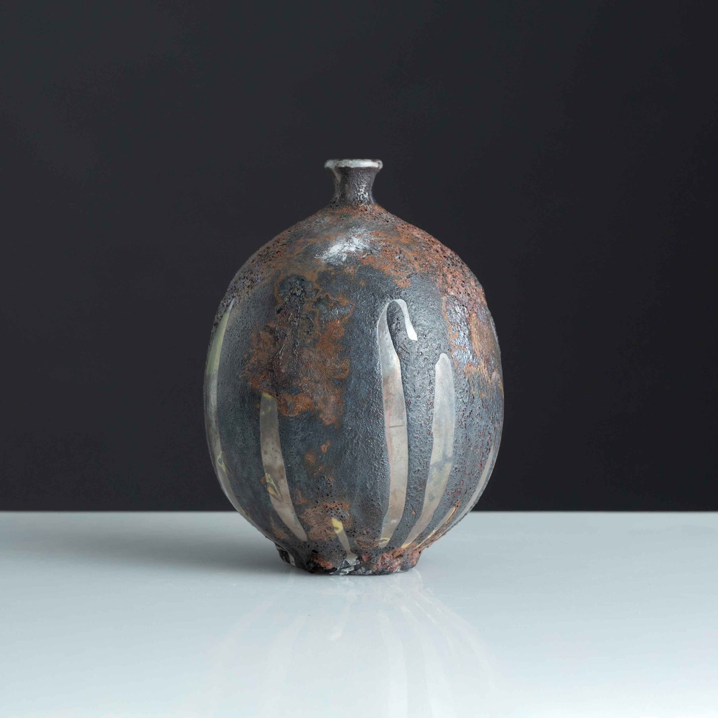 Ember Onyx Bud Vase