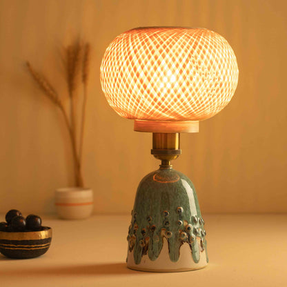 Sravantī Laghu Table Lamp (Stone Tide)