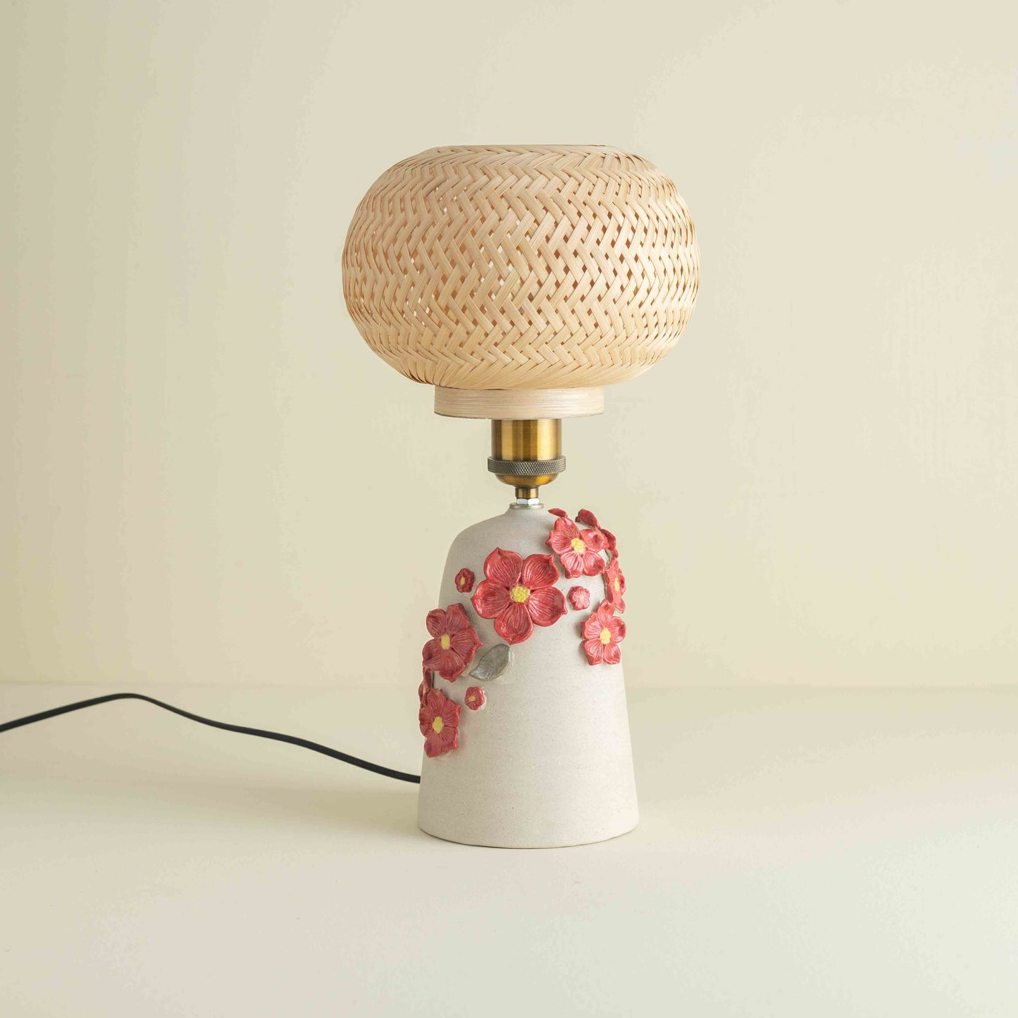 Mañjarī Table Lamp