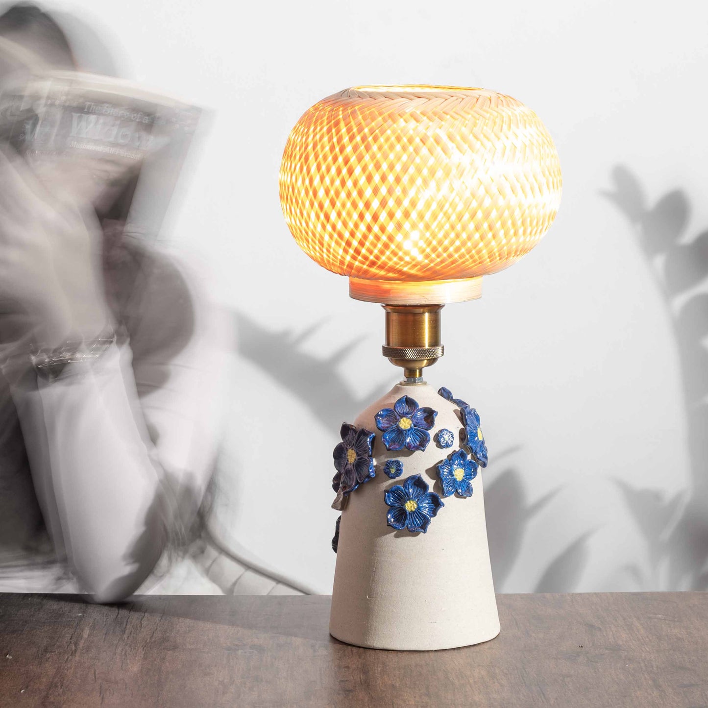 Mañjarī Table Lamp