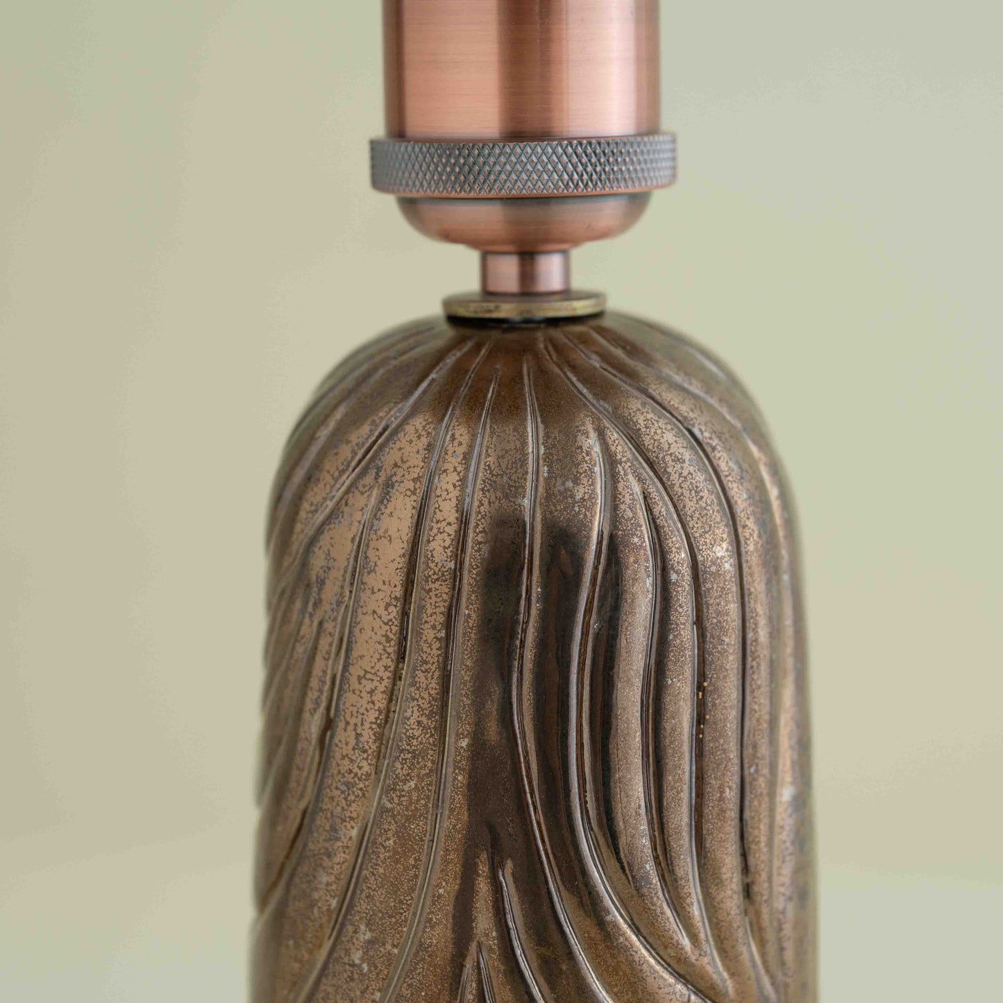 Aabha Pravaha Table Lamp (Glossy Gold)