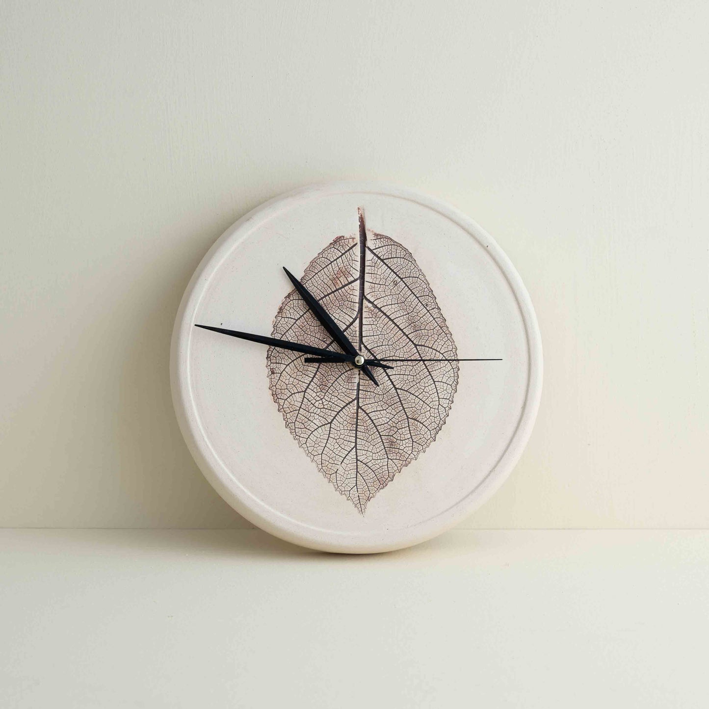 Wall Clock Dimiri