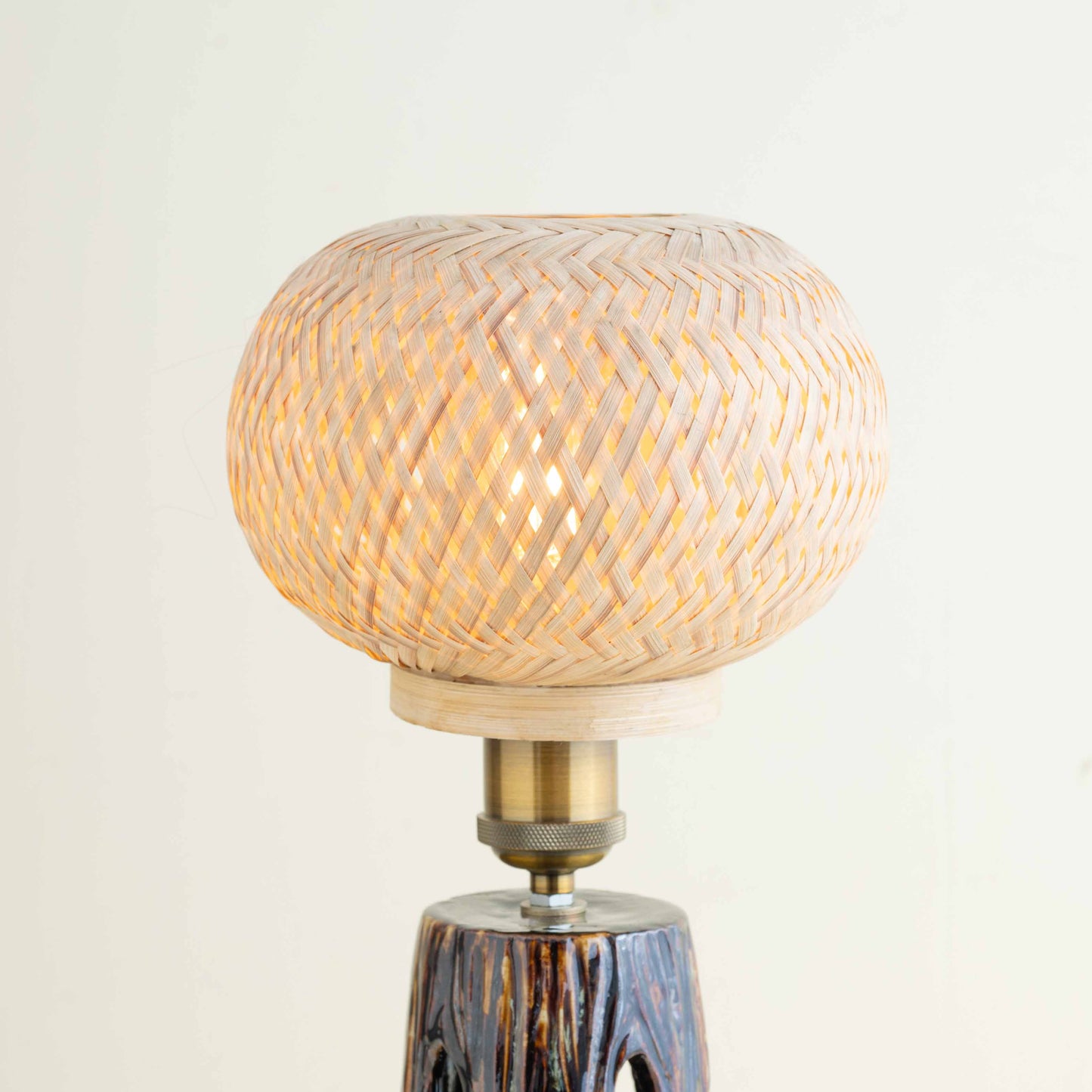 Vanaspati 1 Table Lamp