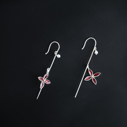 Ashoka Linear Ear Cuff