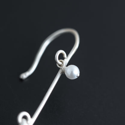 Ashoka Linear Ear Cuff