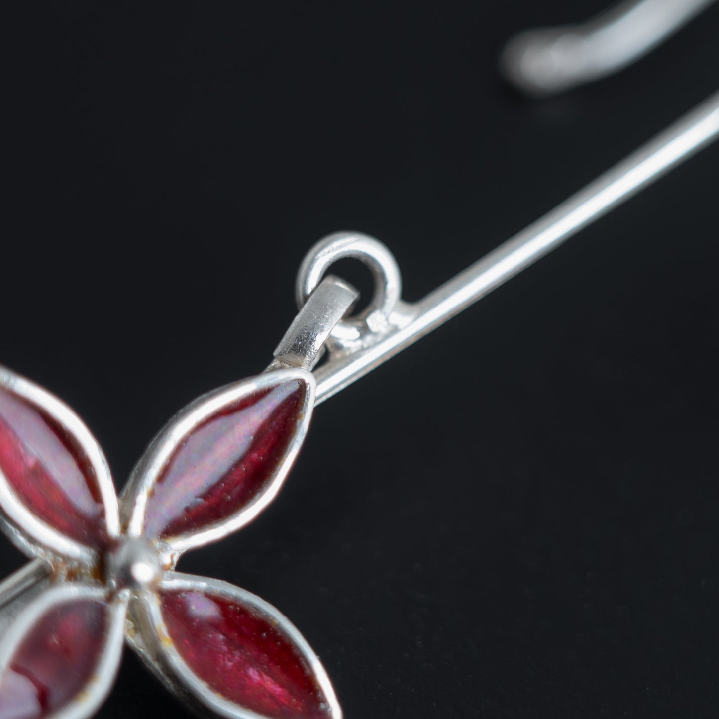 Ashoka Linear Ear Cuff