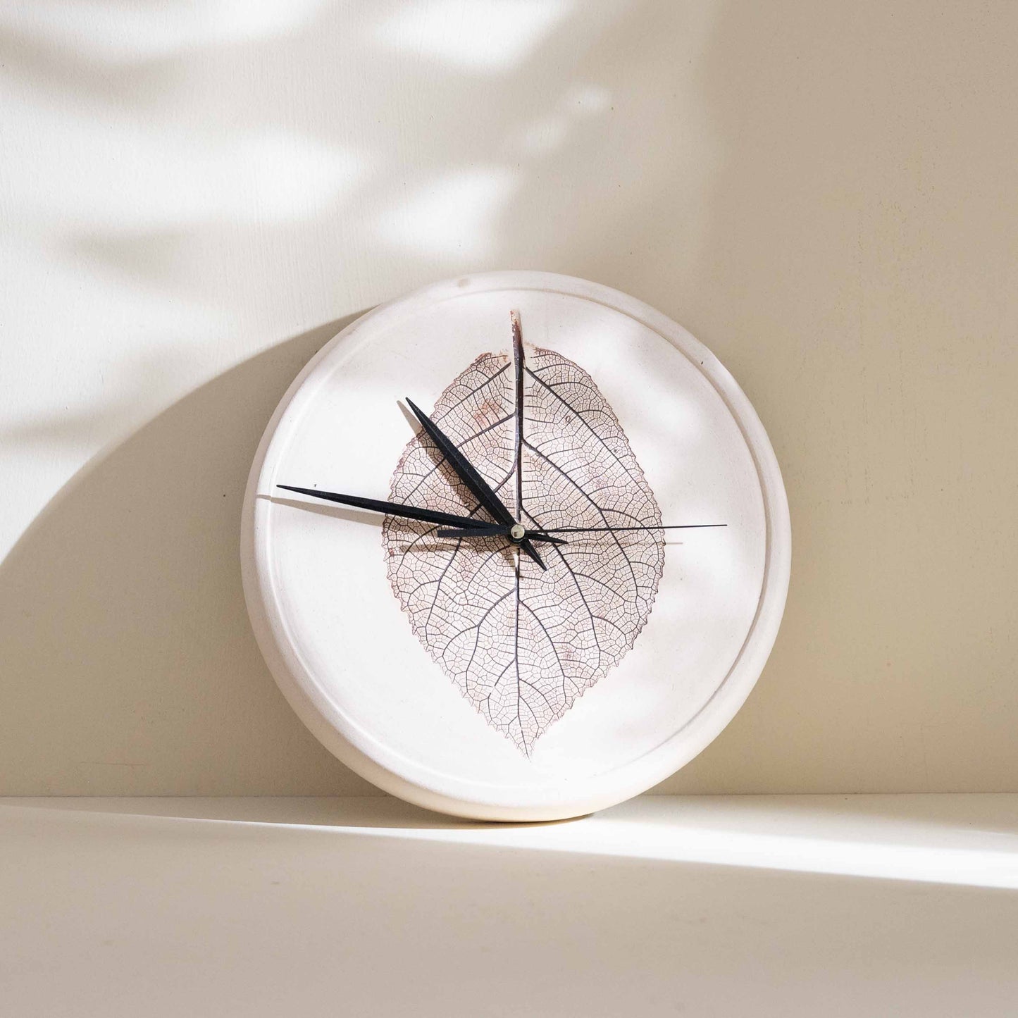 Wall Clock Dimiri
