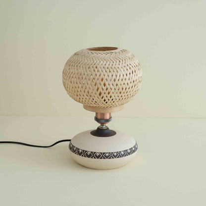 Bhūmi Table Lamp