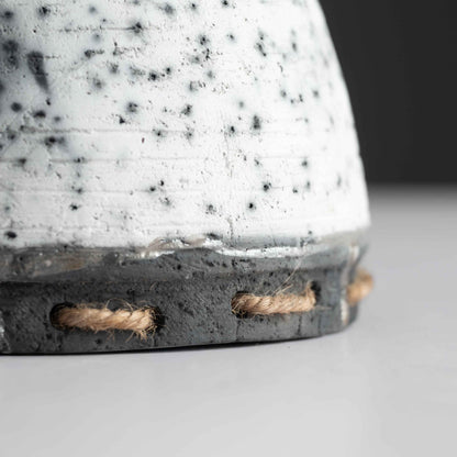 Prakasa Sutra Table Lamp