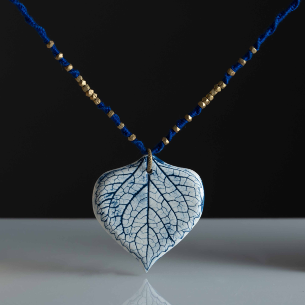 BRAJA MALLI PENDANT BLUE 1