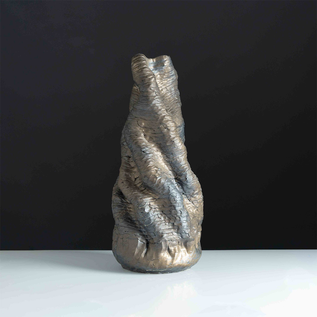 CYCLONE MAJESTY VASE 1 CVR