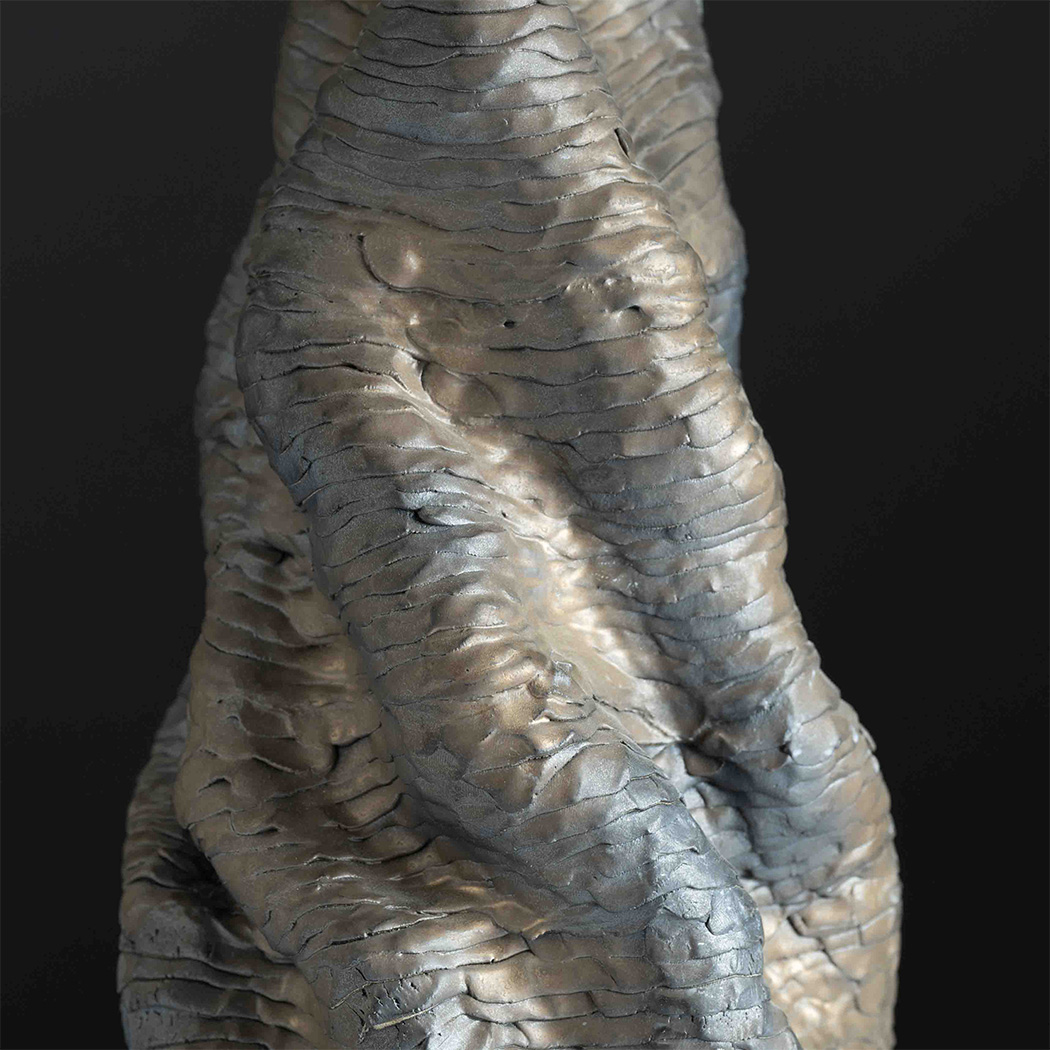 CYCLONE MAJESTY VASE 1