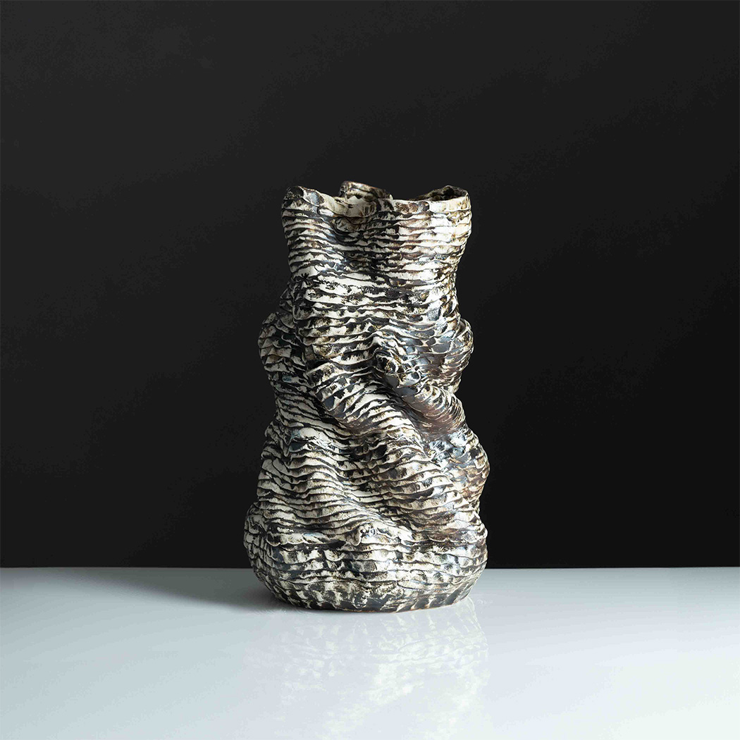 CYCLONE MAJESTY VASE 2 CVR